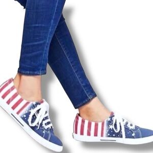Superga Patriotic Canvas Sneakers with Stars and Stripes Women’s 10/Men’s 8.5